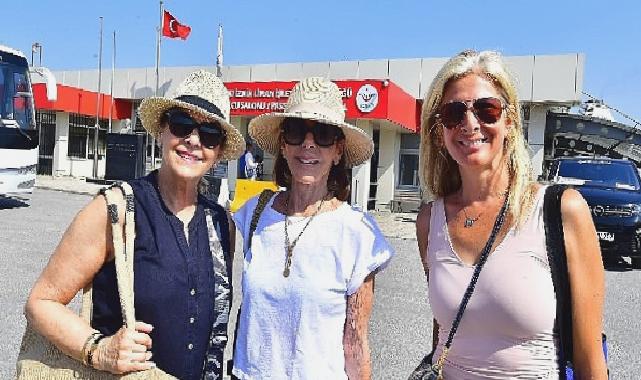 Bu yılın 10’uncu kruvaziyer gemisi de İzmir’e yanaştı