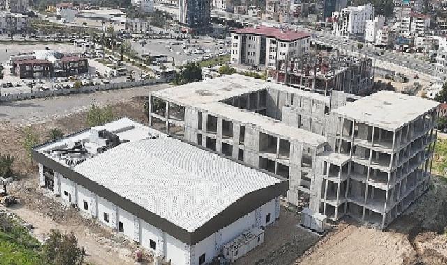 Serik’te çok amaçlı salon açılış için gün sayıyor
