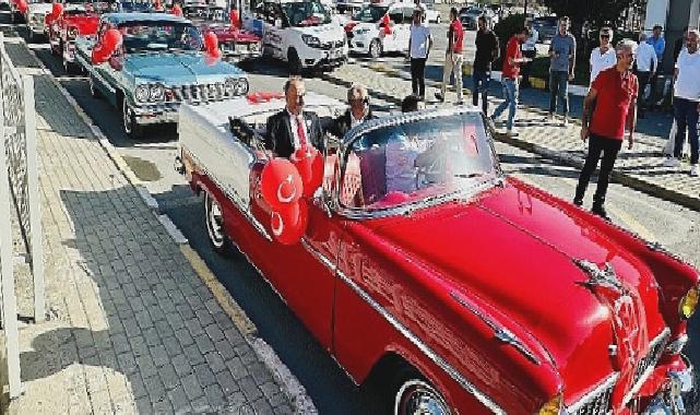Avcılar Belediyesi, Cumhuriyetin 100. yılı için konvoy düzenledi
