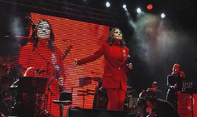 Çeşme, Cumhuriyet’in 100. Yaşını Coşkuyla Kutluyor!