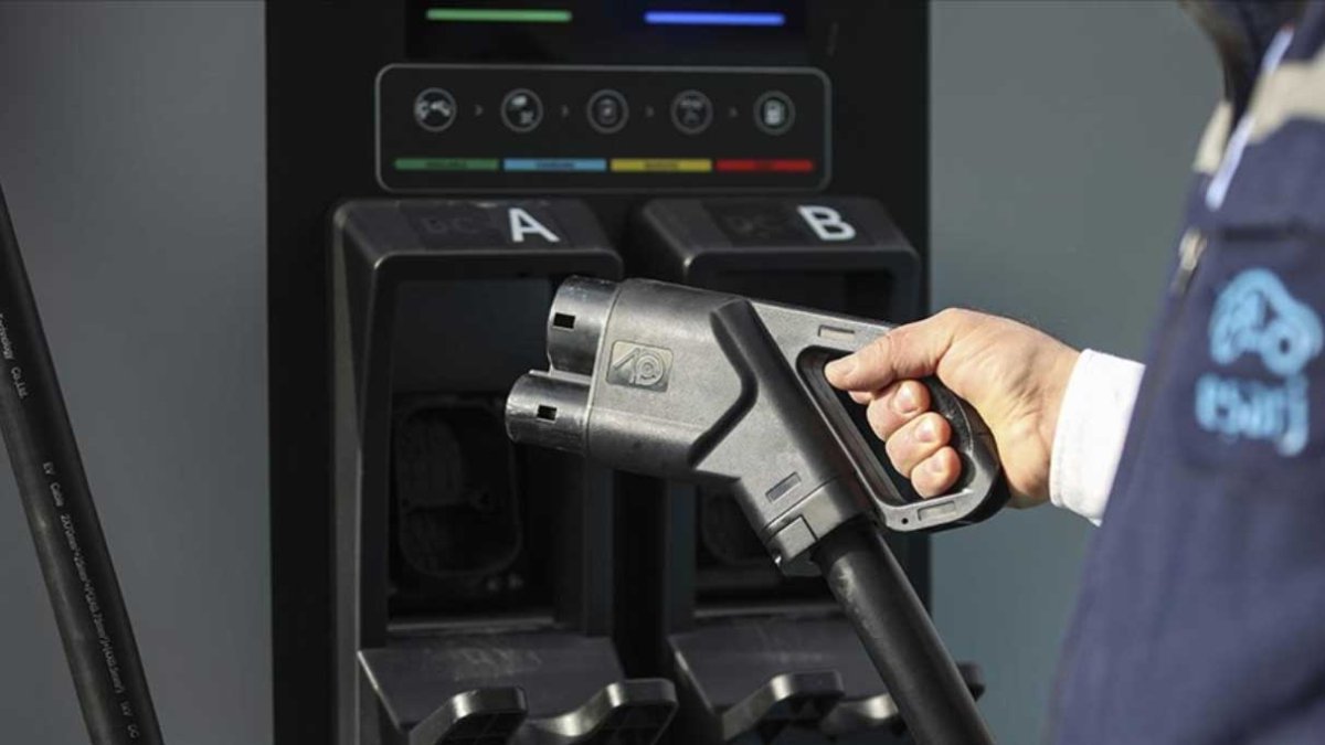 Türkiye’de elektrikli araçlar için şarj noktaları sayısı 10.500’ü aştı.