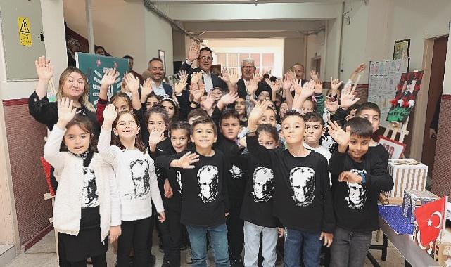 Başkan Savran 19 mayıs ilkokulu öğrencileri tarafından hazırlanan sergiyi gezdi