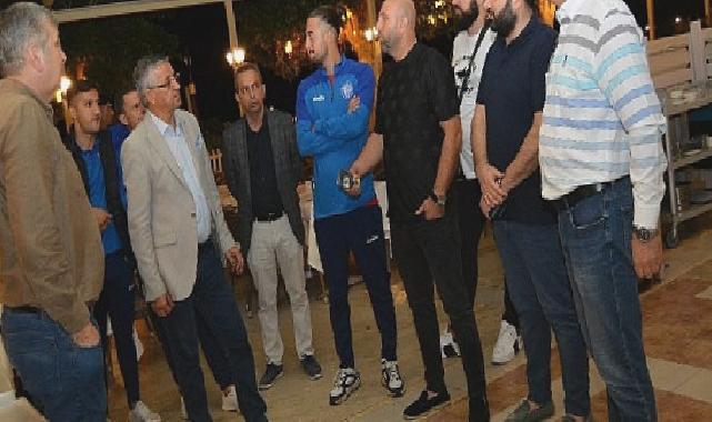 Başkan Topaloğlu’ndan futbolculara yemek
