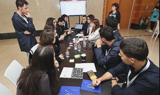 Cumhuriyetin 100. yılında ‘Yarınlar benimle mümkün’ diyen gençler ve Sabancı gönüllü mentorları  bir araya geldi!