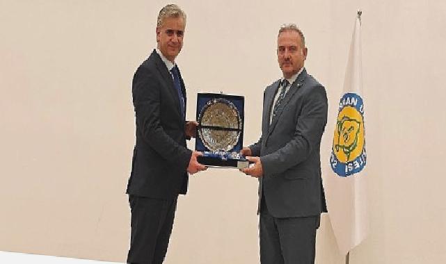 Harran Üniversitesi’nde ‘Dünya Düzeni ve Türkiye Programı’ düzenlendi.