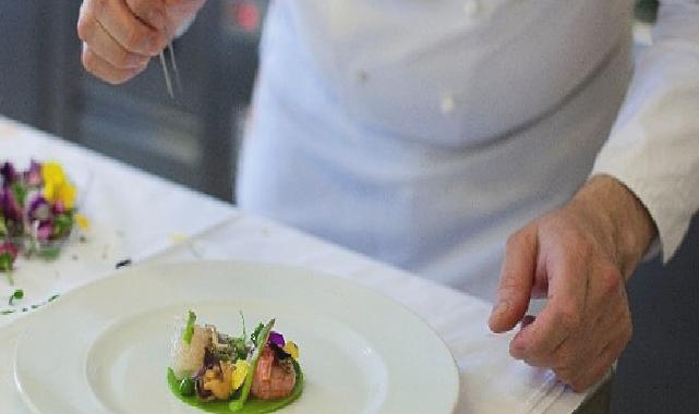Mastercard Türkiye, MICHELIN Guide partnerliğine İstanbul’dan sonra İzmir ve Bodrum’la devam ediyor
