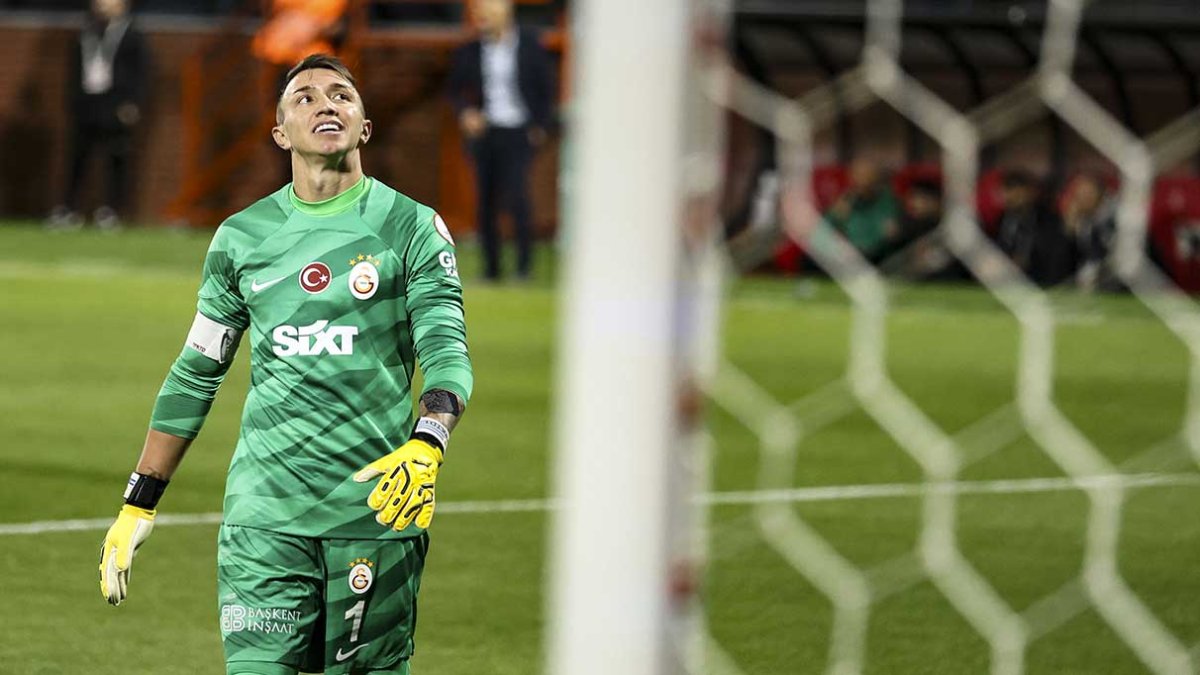 Galatasaray Kaptanı Muslera, gelecek maçta takımıyla olmayacak!