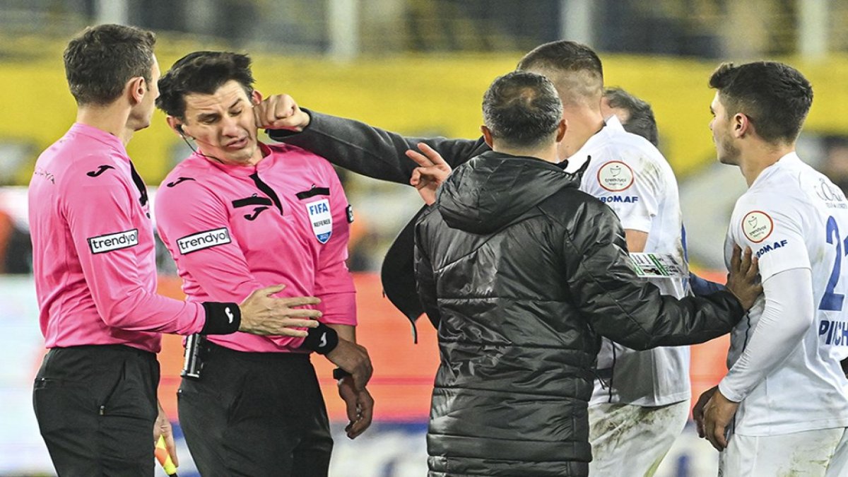 Hakem Halil Umut Meler, saldırıya uğramasıyla ilgili olarak şikayette bulunuyor