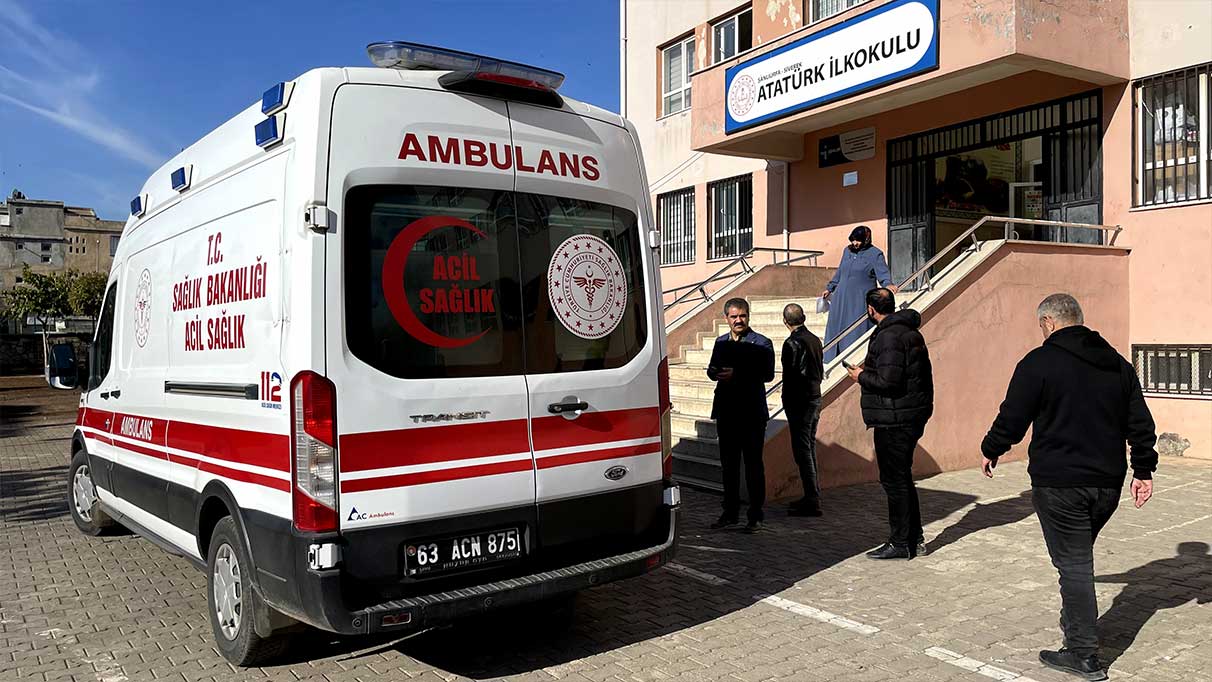 Şanlıurfa’da ilkokulda meydana gelen zehirlenme olayında 9 öğrenci hastaneye kaldırıldı