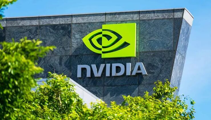 Nvidia CEO’su Jensen Huang, Blackwell Platformunu Tanıttı: Büyük GPU’lar Geliyor!