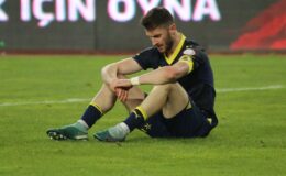 Sivasspor ve Fenerbahçe Maçı Çok Dramatik Sonuçlandı: Futbolcular Büyük Üzüntü İçinde!
