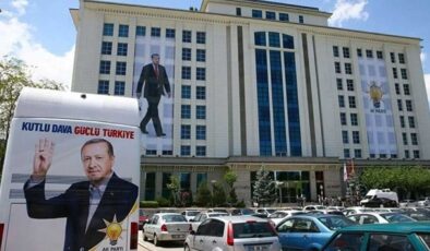 AKP’nin Yeni Yol Haritası Belli Oldu: Seçim Sonuçları Değerlendiriliyor!